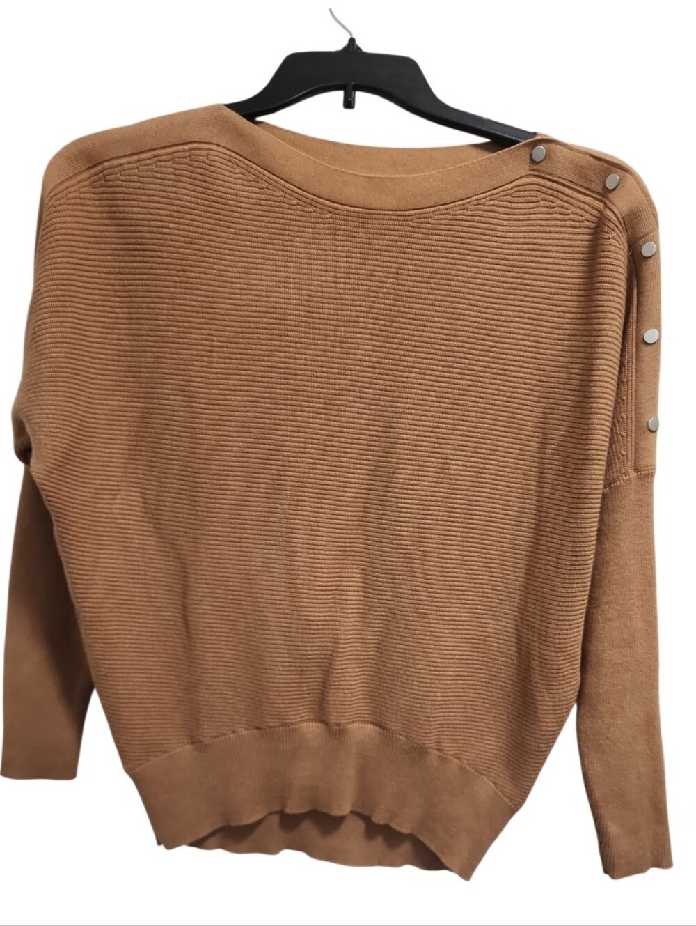 Preowned Simply Vera By Vera Wang Sweater.